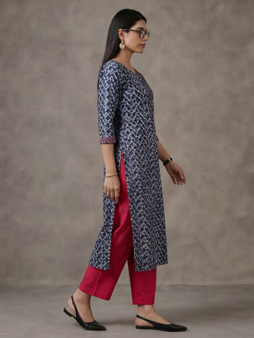 Jaipur Kurti Women's Floral Printed Straight Pure Cotton Kurta Dark Blue