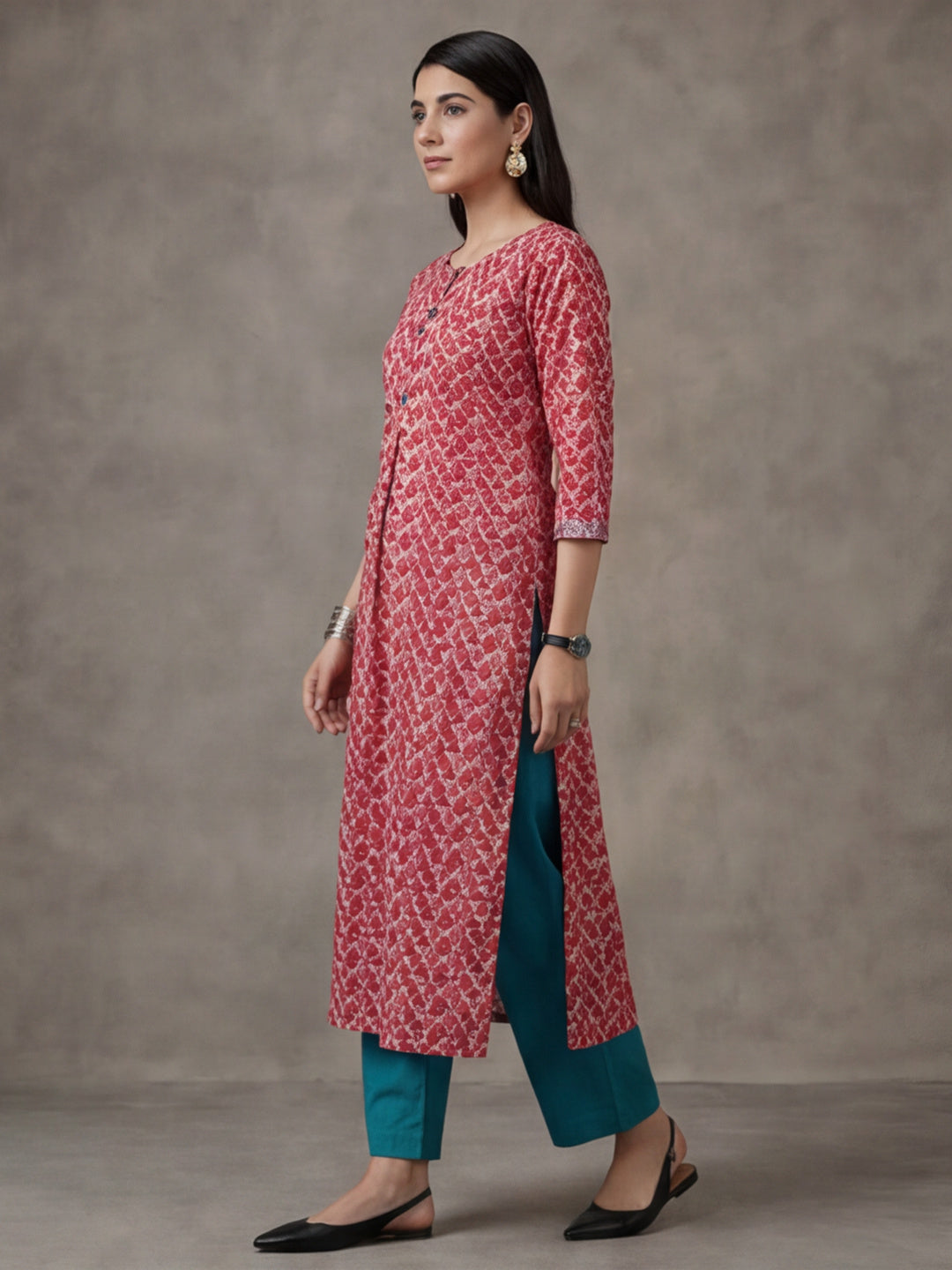Jaipur Kurti Women's Floral Printed Straight Pure Cotton Kurta Fuchsia