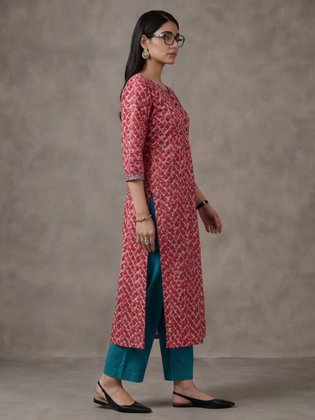 Jaipur Kurti Women's Floral Printed Straight Pure Cotton Kurta Fuchsia