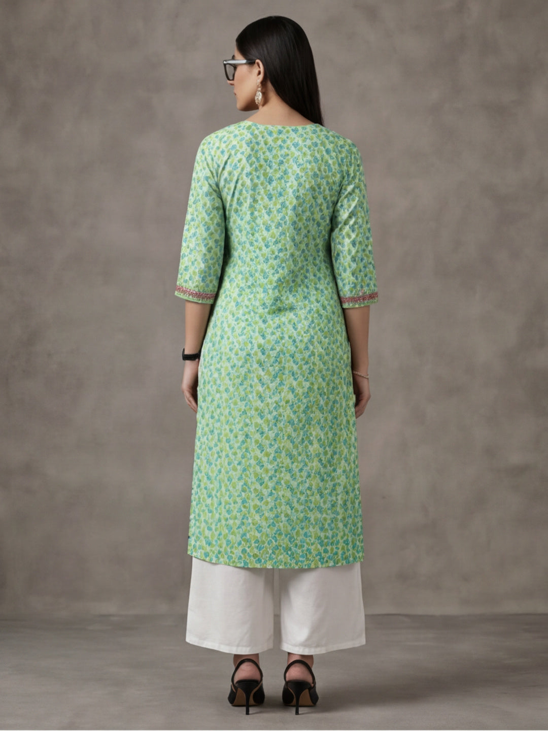 Jaipur Kurti Women's Floral Printed Straight Pure Cotton Kurta Green