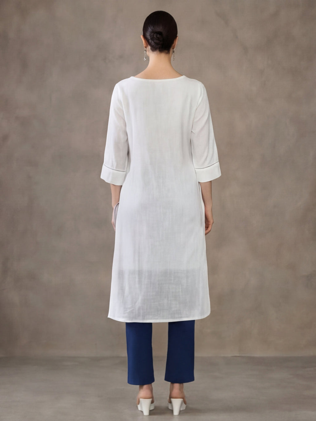 Jaipur Kurti Women's Pin Tucks Straight Cotton Kurta White