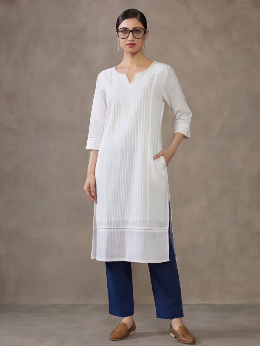 Jaipur Kurti Women's Pin Tucks Straight Cotton Kurta White