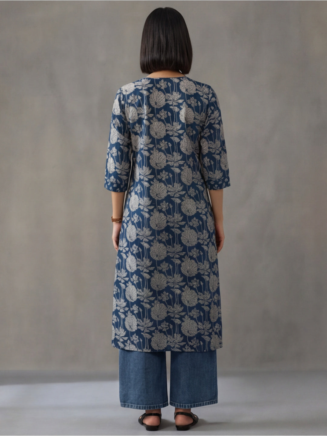 Jaipur Kurti Women's Floral Embroidered Straight Pure Cotton Kurta Navy Blue