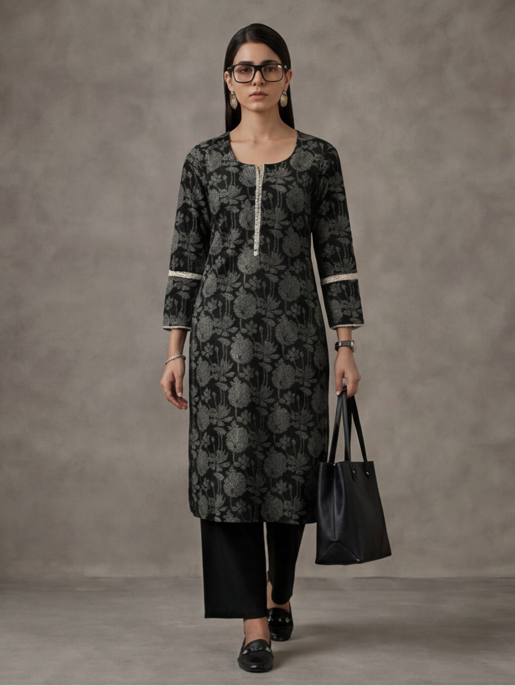 Jaipur Kurti Women's Floral Embroidered Straight Pure Cotton Kurta Black