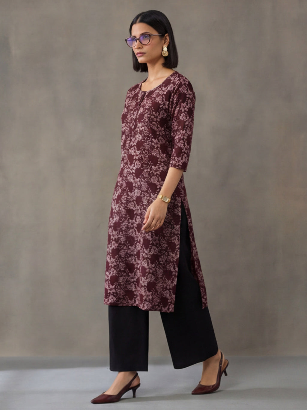 Jaipur Kurti Women's Floral Printed Straight Pure Cotton Kurta Maroon