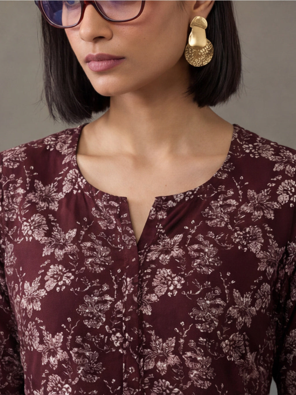 Jaipur Kurti Women's Floral Printed Straight Pure Cotton Kurta Maroon