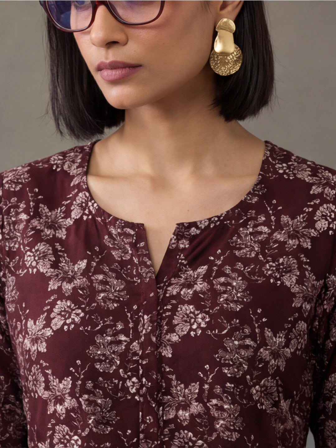 Jaipur Kurti Women's Floral Printed Straight Pure Cotton Kurta Maroon