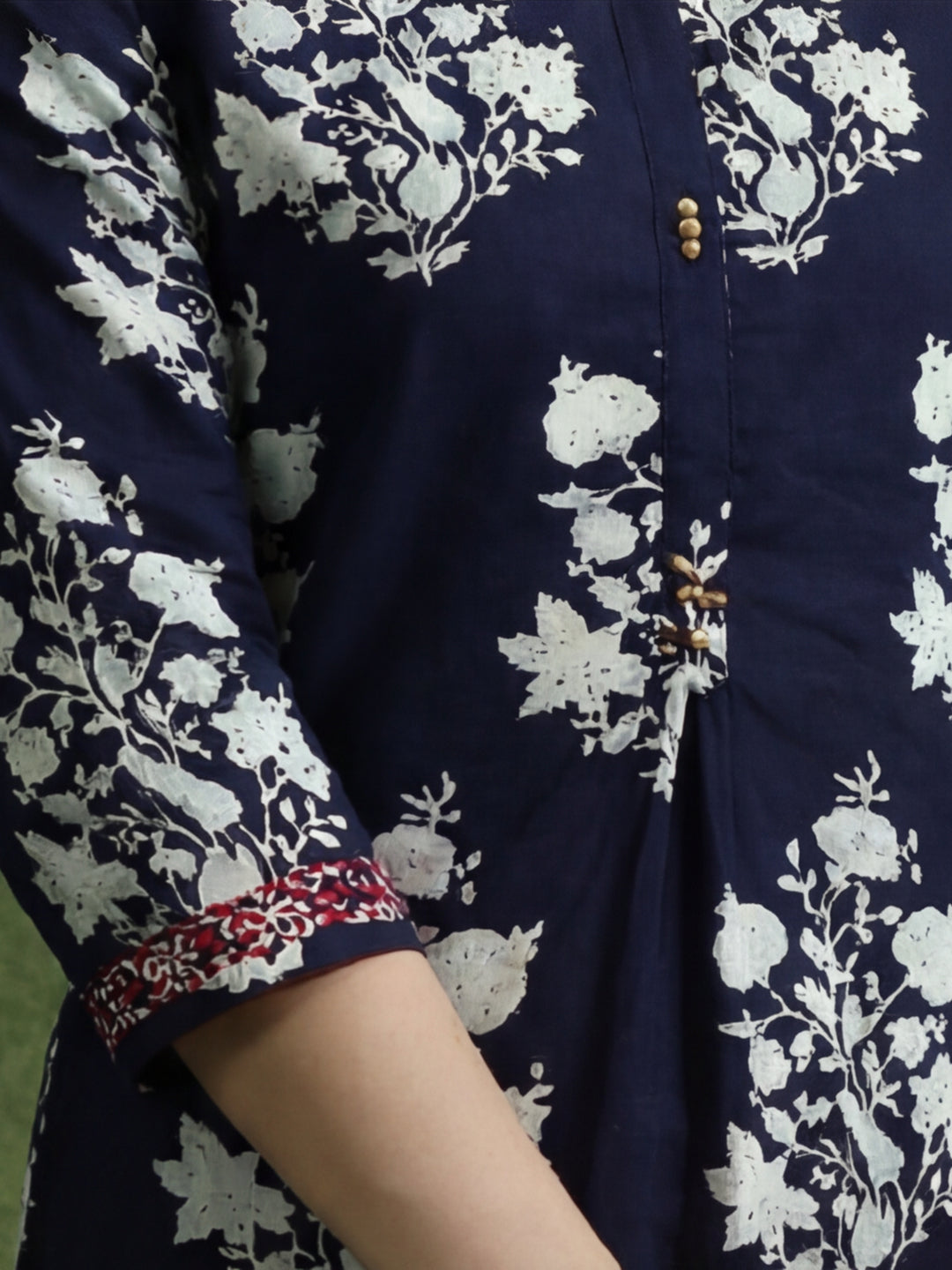 Jaipur Kurti Floral Printed Straight Kurta Viscose Rayon Navy Blue