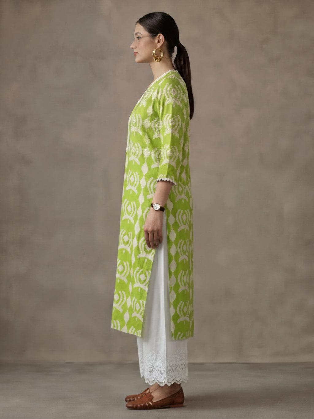 Jaipur Kurti Women's Floral Embroidered Straight Viscose Rayon Kurta Green