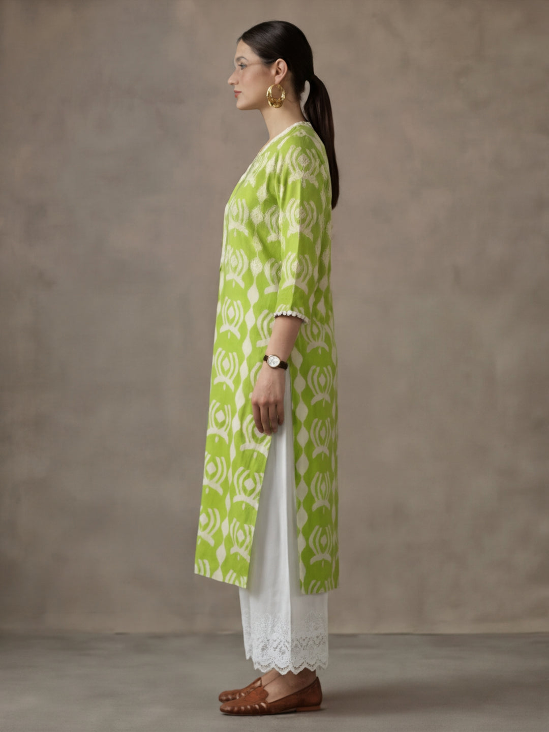 Jaipur Kurti Women's Floral Embroidered Straight Viscose Rayon Kurta Green