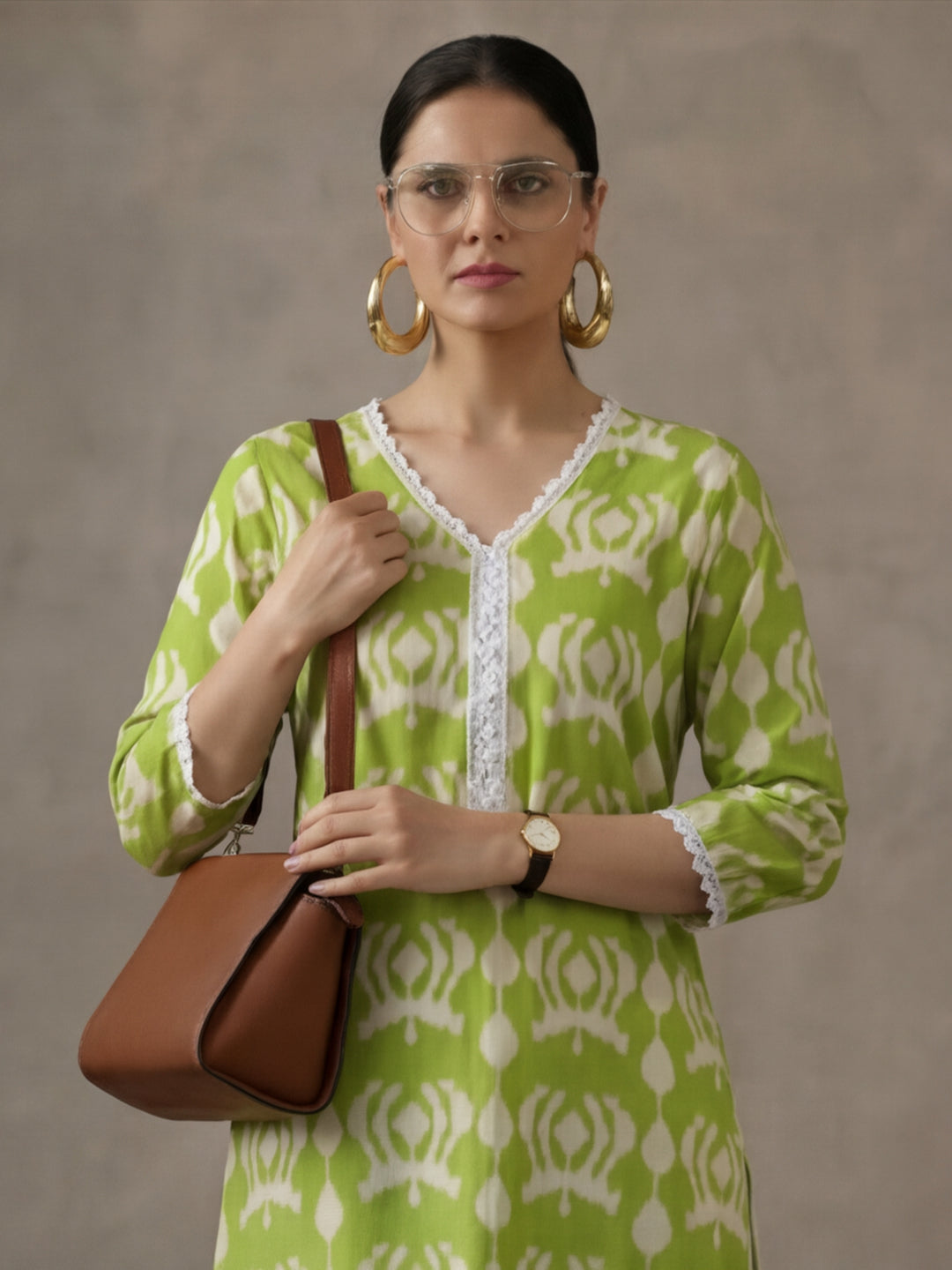 Jaipur Kurti Women's Floral Embroidered Straight Viscose Rayon Kurta Green