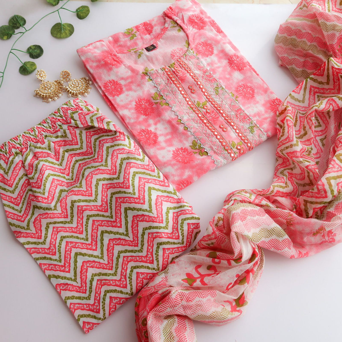 Pink White Floral Slim Fit Suit