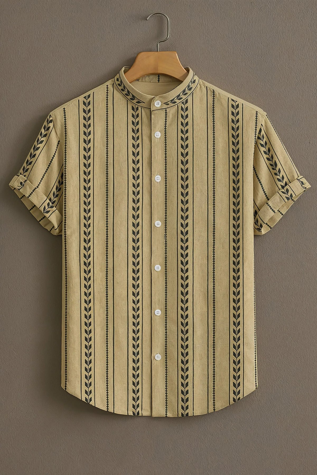 Men's Beige Black Leaf Stripe Mandarin Collar Half Sleeve Shirt